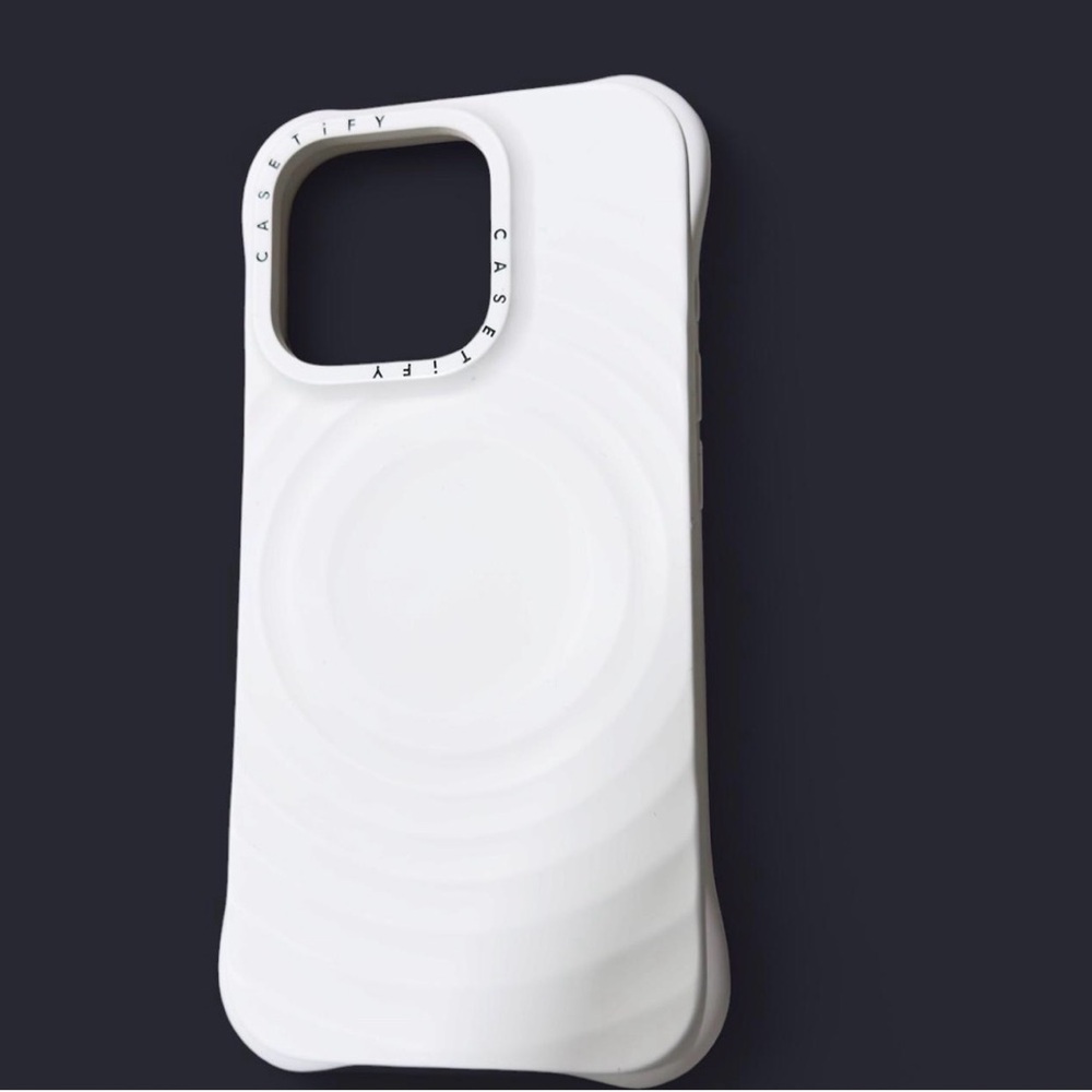 Casetify White Ripple iPhone Case with MagSafe